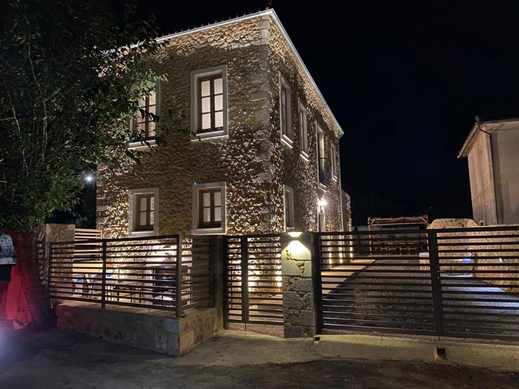 Apartamento Indigo Leonidion Exterior foto